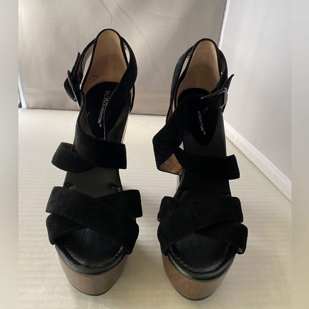 NWOT BCBGeneration Black Suede Chunky Platform Sandals size 8 1/2 - Picture 11 of 16
